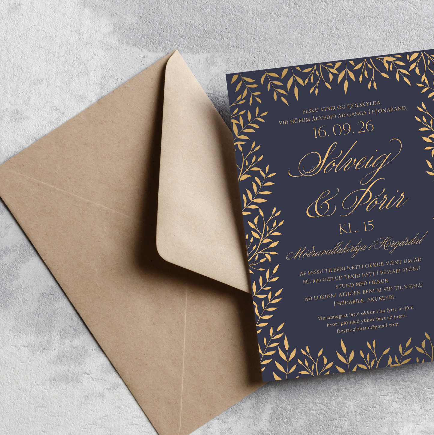 Umslög brún- tvær stærðir