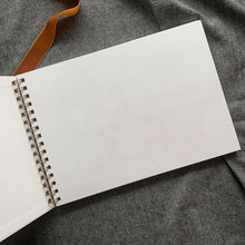 Load image into Gallery viewer, Gestabók - Regnbogi
