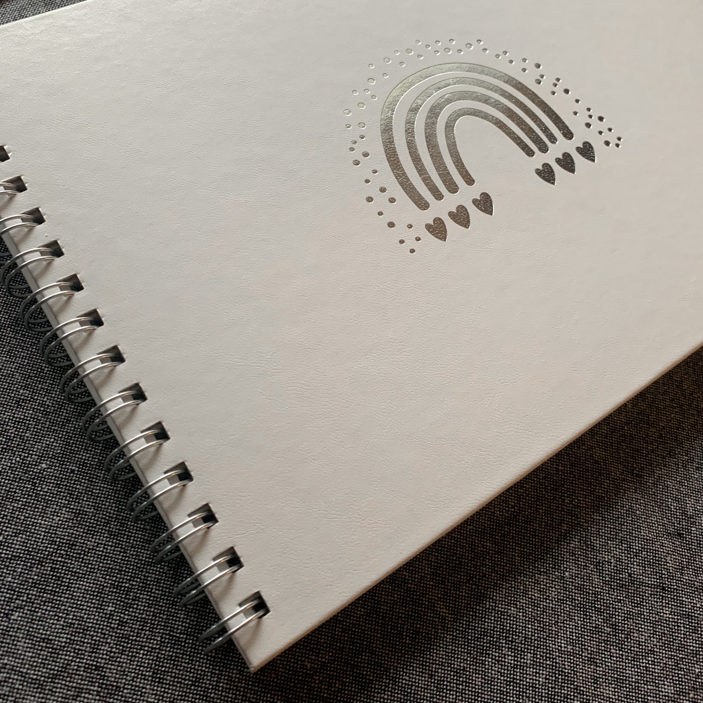 Gestabók - Regnbogi